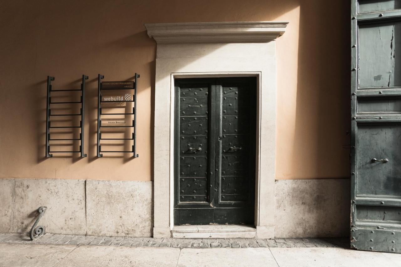 Charming Penthouse In Piazza Venezia With Terrace Rom
